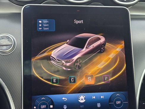 Used 2025 Mercedes-Benz C 300 4MATIC Sedan image 32