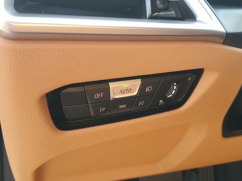 New 2026 BMW 430i xDrive Convertible w/ Premium Package image 10