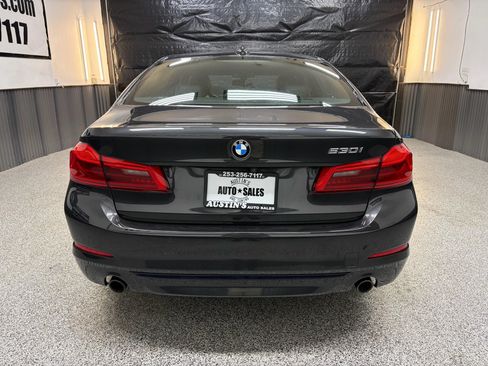 Used 2019 BMW 530i w/ Convenience Package RWD image 4