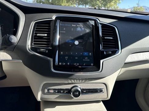 New 2025 Volvo XC90 T8 Plus w/ Protection Package Premier image 29