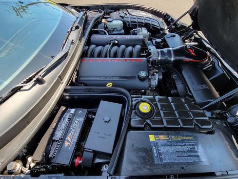 Used 1999 Chevrolet Corvette Coupe w/ Lighting Pkg RWD image 22