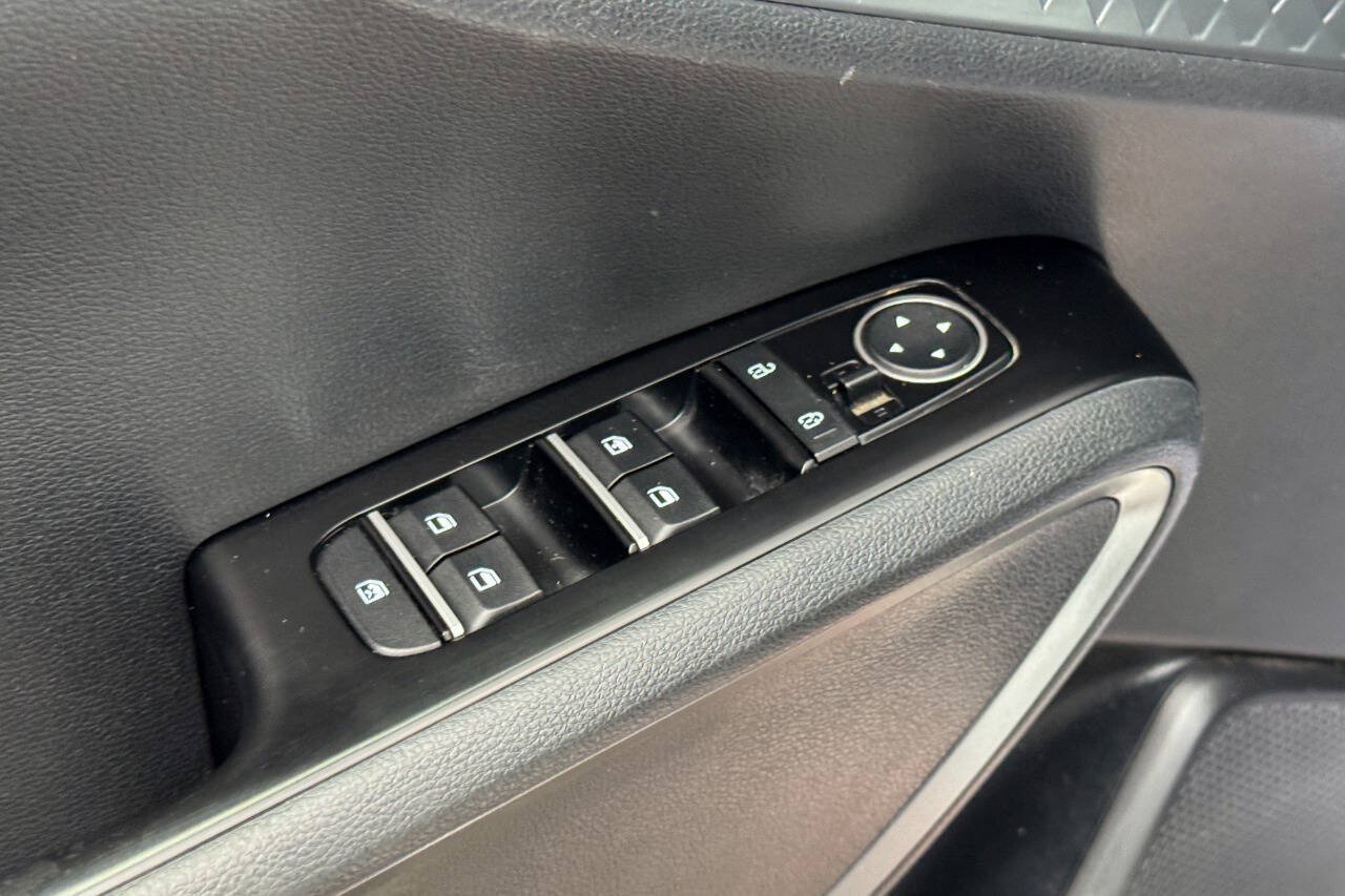 Used 2020 Kia Soul GT-Line FWD image 20