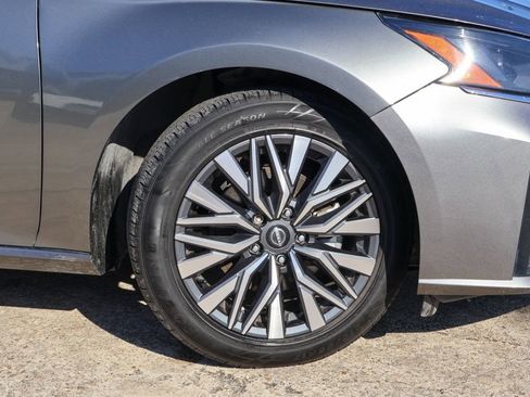 Used 2023 Nissan Altima 2.5 SV image 25