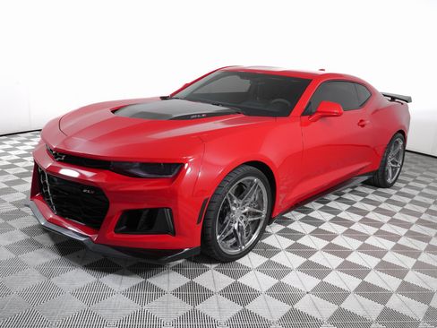 Used 2017 Chevrolet Camaro ZL1 image 8