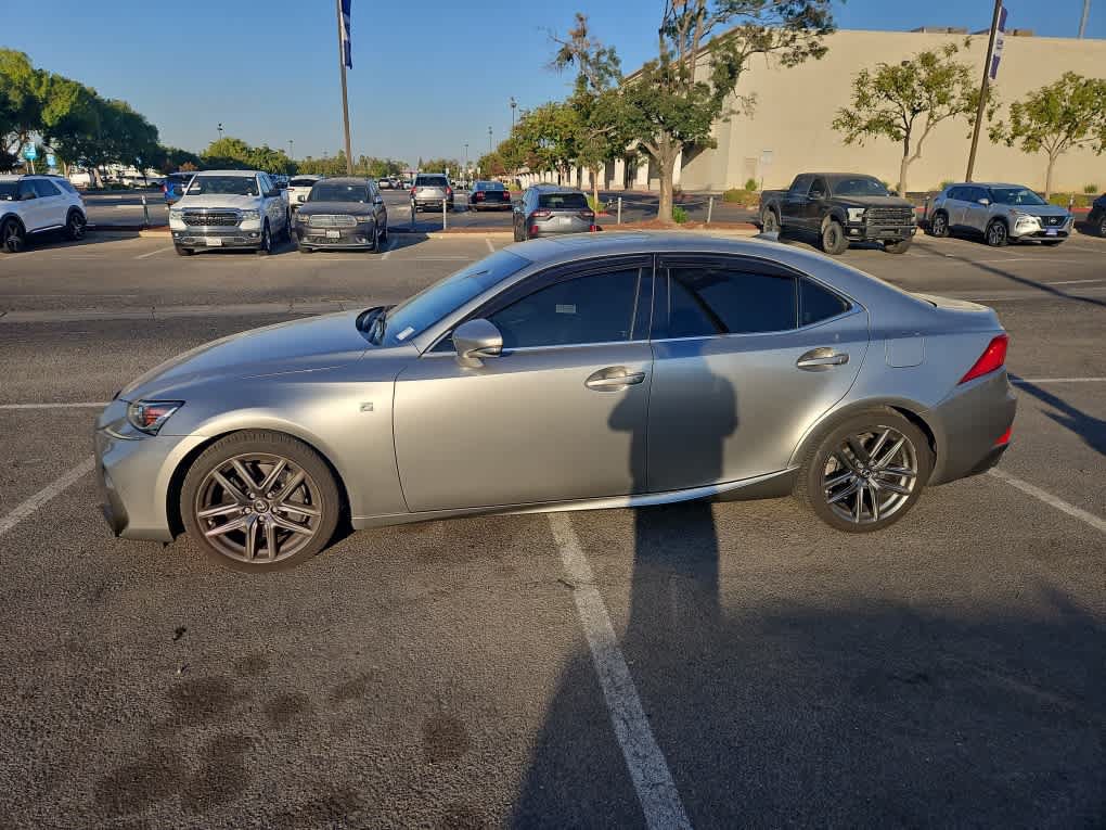 Used 2018 Lexus IS 350 F Sport RWD image 4