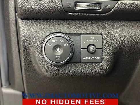 Used 2017 Chevrolet Traverse LT w/ Style and Technology Package image 35