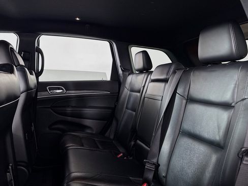 Used 2019 Jeep Grand Cherokee Limited image 7