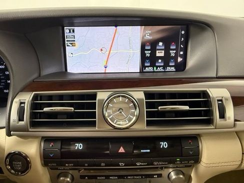 Used 2016 Lexus LS 460 w/ Comfort Package RWD image 22