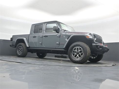 New 2025 Jeep Gladiator Rubicon image 37