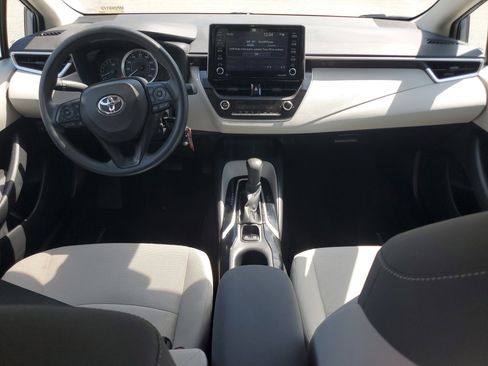 Used 2021 Toyota Corolla LE image 13