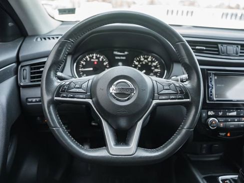 Used 2017 Nissan Rogue SV w/ Midnight Edition Package AWD/4WD image 33