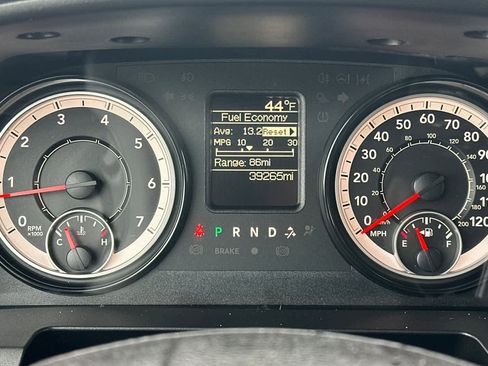 Used 2018 RAM 2500 Tradesman w/ Chrome Appearance Group image 22