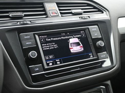 Used 2019 Volkswagen Tiguan S w/ Driver Assistance Package AWD/4WD image 5