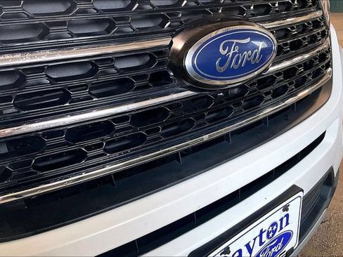 Used 2021 Ford Explorer XLT w/ Equipment Group 202A RWD image 30