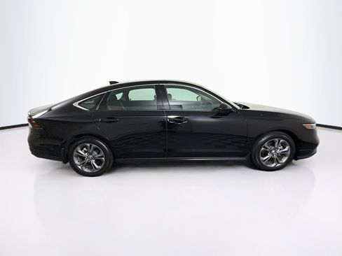 Used 2024 Honda Accord EX image 10