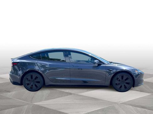 Used 2024 Tesla Model 3 Standard Range RWD image 9