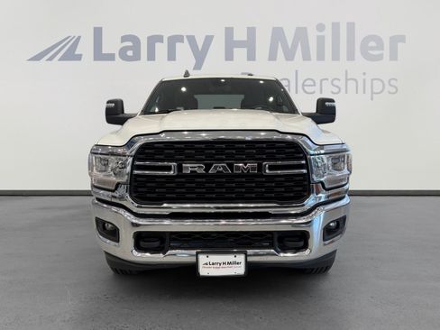 Used 2024 RAM 2500 Big Horn AWD/4WD image 8