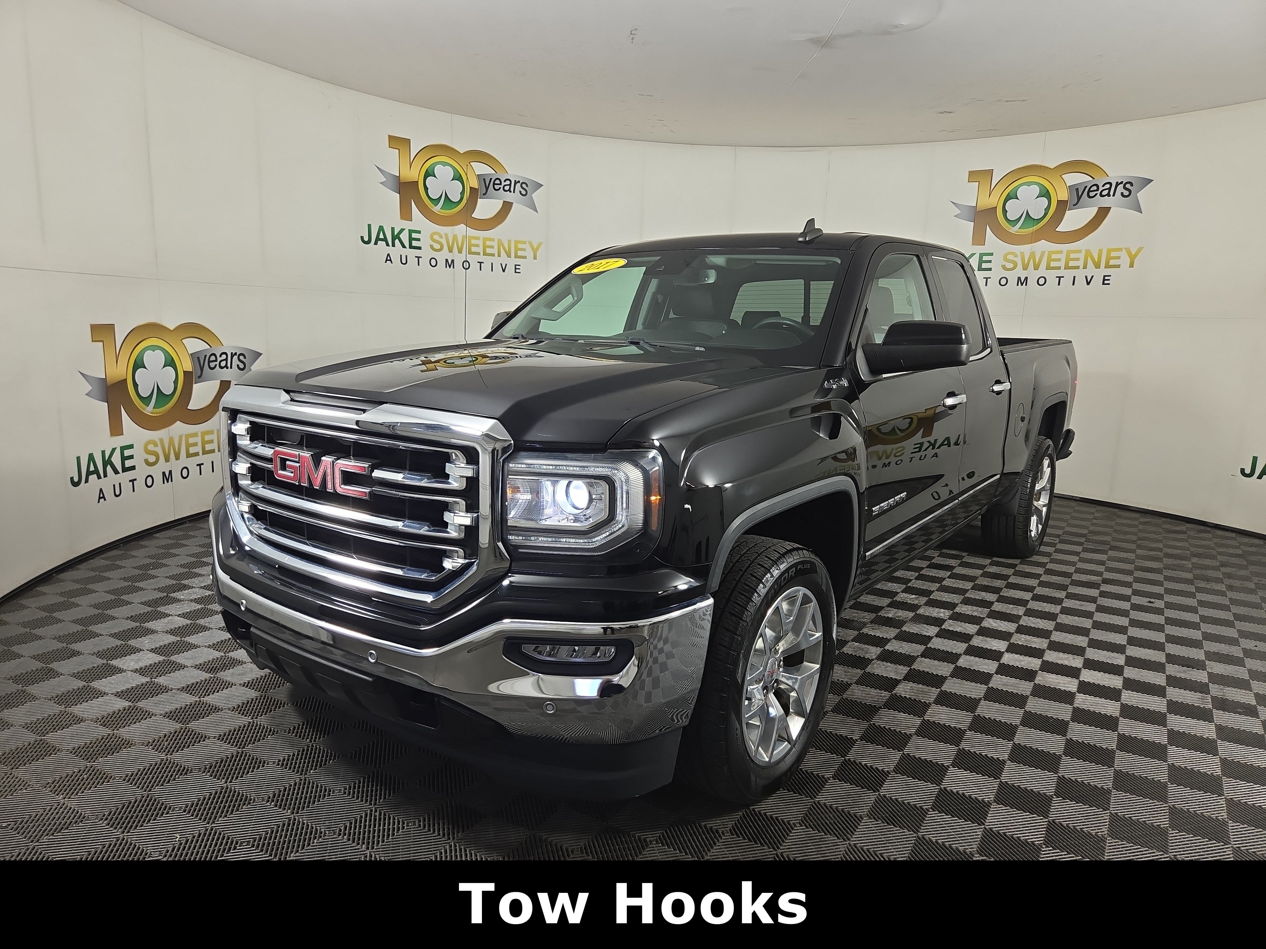 Used 2017 GMC Sierra 1500 SLT w/ SLT Premium Package AWD/4WD image 4
