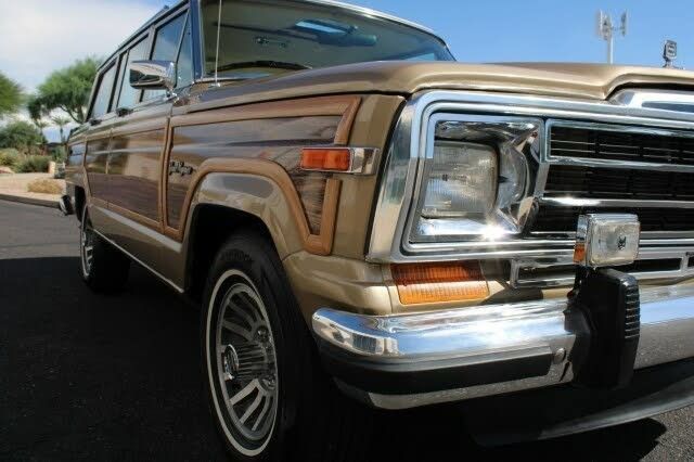 Used 1990 Jeep Grand Wagoneer AWD/4WD image 34