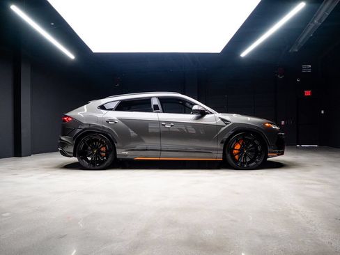 Used 2024 Lamborghini Urus S AWD/4WD image 14