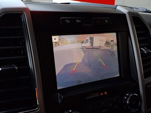 Used 2019 Ford F150 Lariat image 8