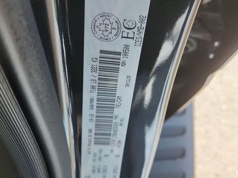 Used 2019 RAM 1500 Laramie image 21