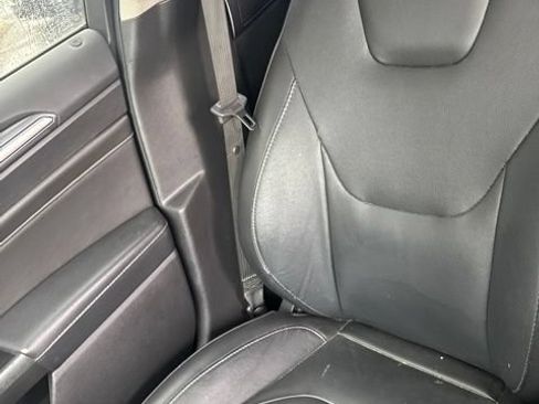 Used 2016 Ford Fusion Titanium FWD image 23