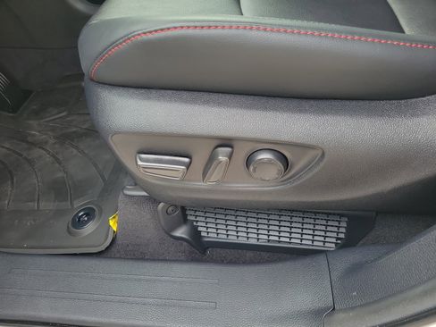 Certified 2025 Toyota Sienna XSE w/ XSE Plus Package AWD/4WD image 14