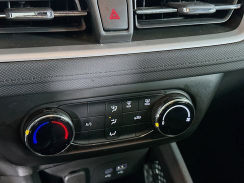 Used 2024 Chevrolet TrailBlazer LS image 22