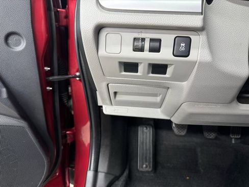 Used 2014 Subaru Forester 2.5i image 22
