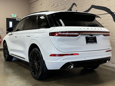 Used 2024 Lincoln Corsair Reserve w/ Equipment Group 201A image 7