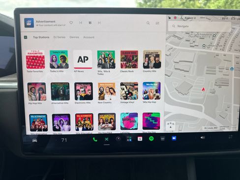Used 2022 Tesla Model X AWD/4WD image 22
