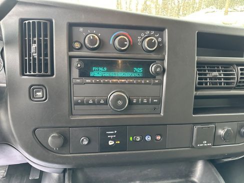 Used 2021 Chevrolet Express 2500 w/ Driver Convenience Package image 20