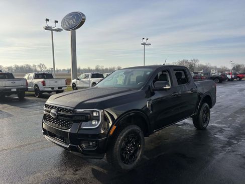 New 2025 Ford Ranger Lariat w/ Black Appearance Package image 3