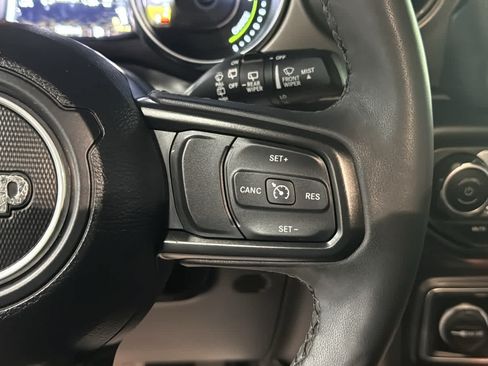 Used 2023 Jeep Wrangler Unlimited w/ Sun & Screen Package AWD/4WD image 13
