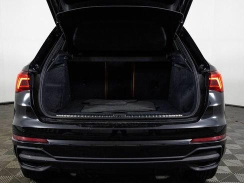 Used 2024 Audi Q3 2.0T Premium image 35