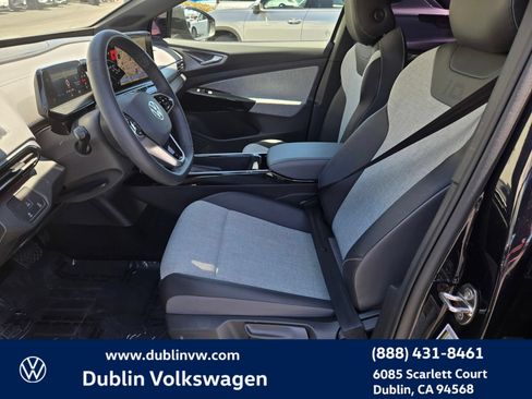 Used 2023 Volkswagen ID.4 Pro RWD image 16