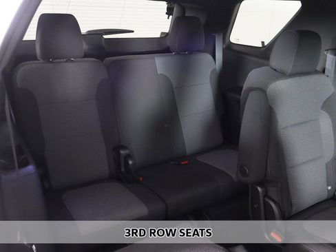 Used 2023 Chevrolet Traverse LT w/ LPO, Floor Liner Package image 8