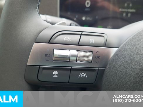 Used 2025 Hyundai Sonata Limited FWD image 31