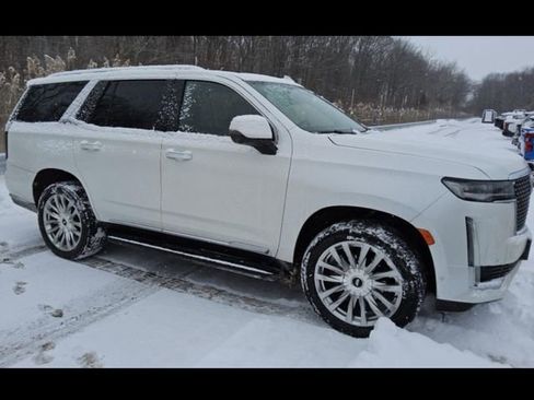 Used 2024 Cadillac Escalade Premium Luxury image 1