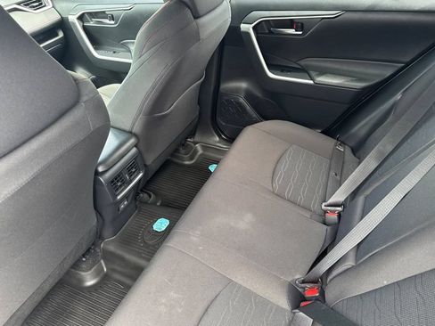 Used 2025 Toyota RAV4 SE AWD/4WD image 12