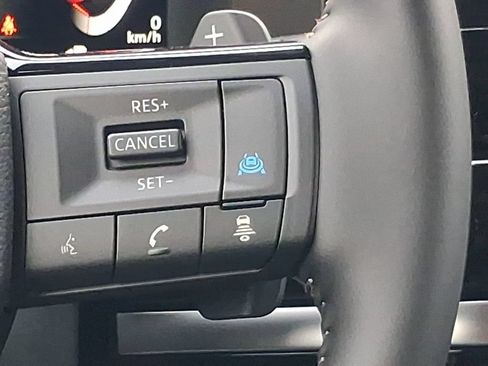 New 2026 Nissan Pathfinder Platinum FWD image 13