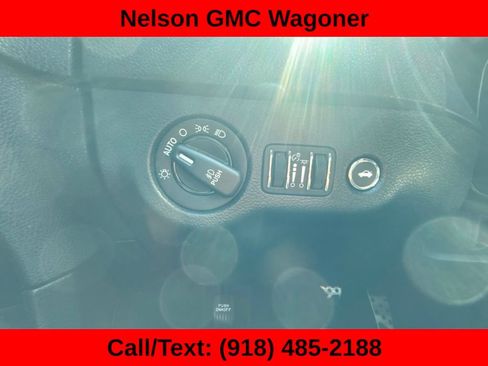 Used 2017 Dodge Charger R/T w/ Plus Group RWD image 25