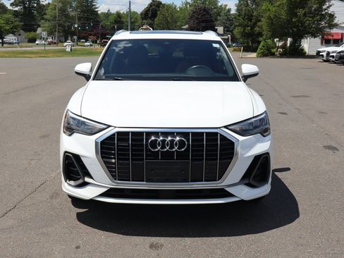 Used 2021 Audi Q3 2.0T Premium w/ Convenience Package AWD/4WD image 2