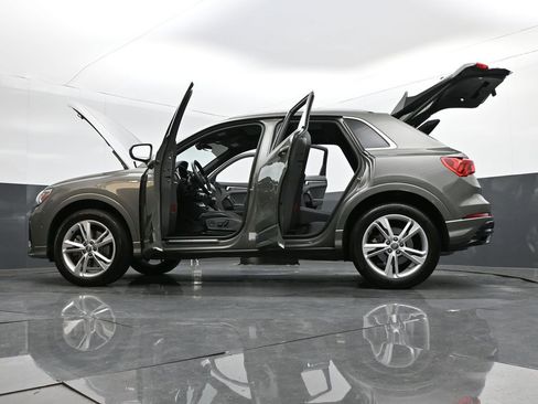 Used 2020 Audi Q3 2.0T Prestige image 32