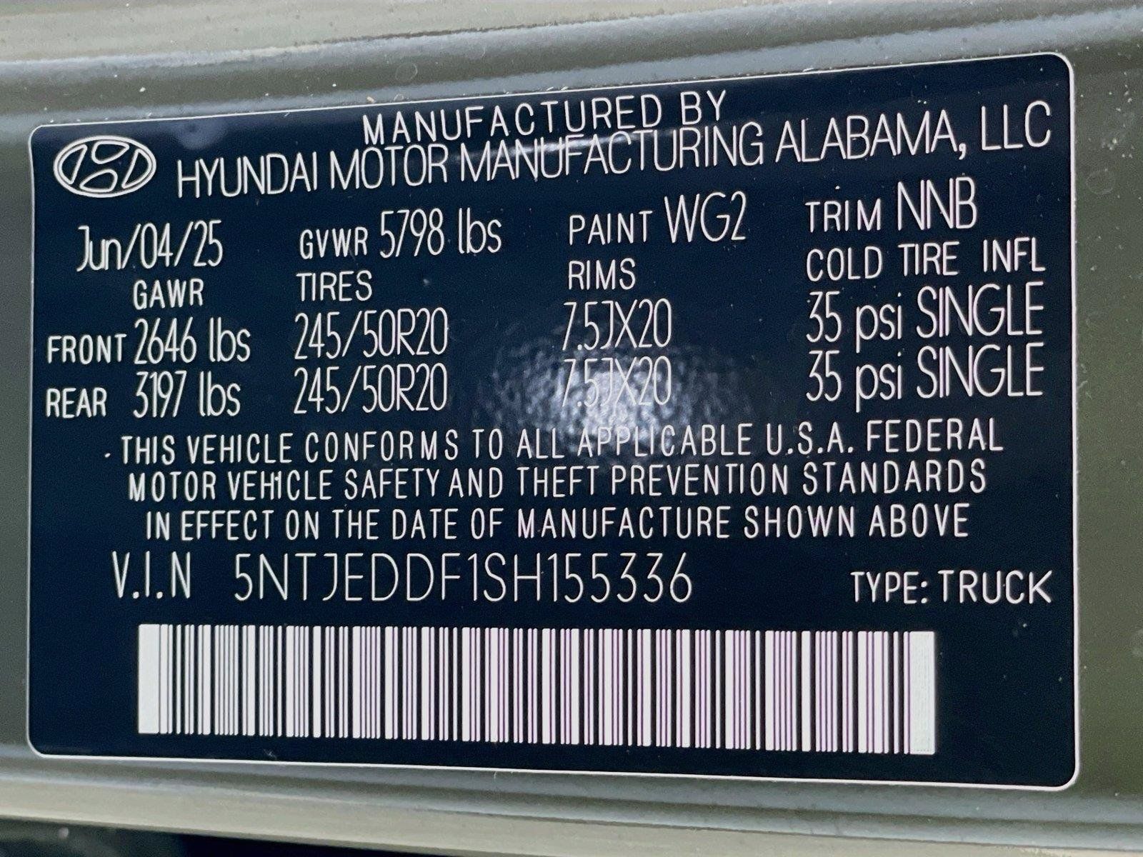 Certified 2025 Hyundai Santa Cruz Limited AWD/4WD image 36