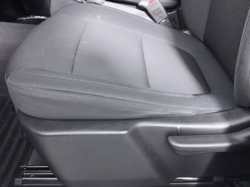 Used 2020 GMC Sierra 1500 4x4 Crew Cab w/ Sierra Value Package image 26