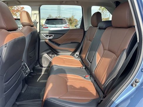 Used 2022 Subaru Forester Touring image 29