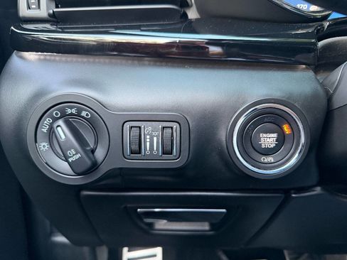 Used 2018 Maserati Quattroporte S GranSport image 38