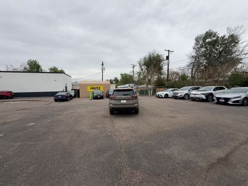 Used 2025 Nissan Rogue SV AWD/4WD image 15